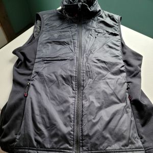 Lands End black vest size medium 10-12